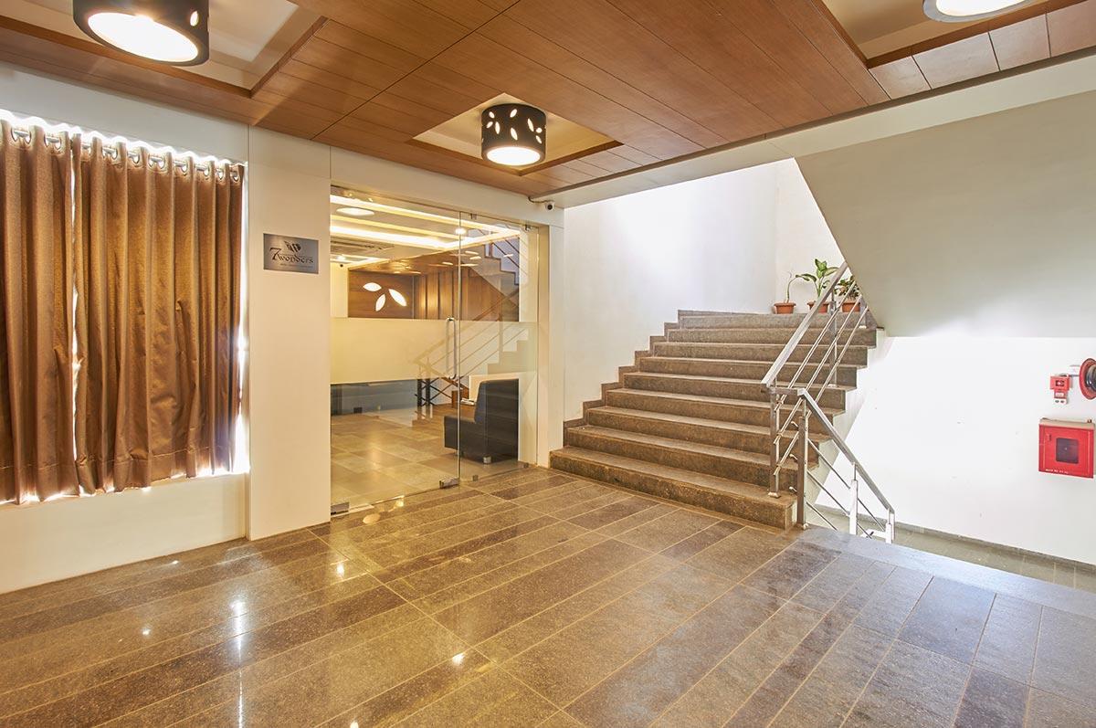 7 Wonders Hotel Gandhinagar Dış mekan fotoğraf