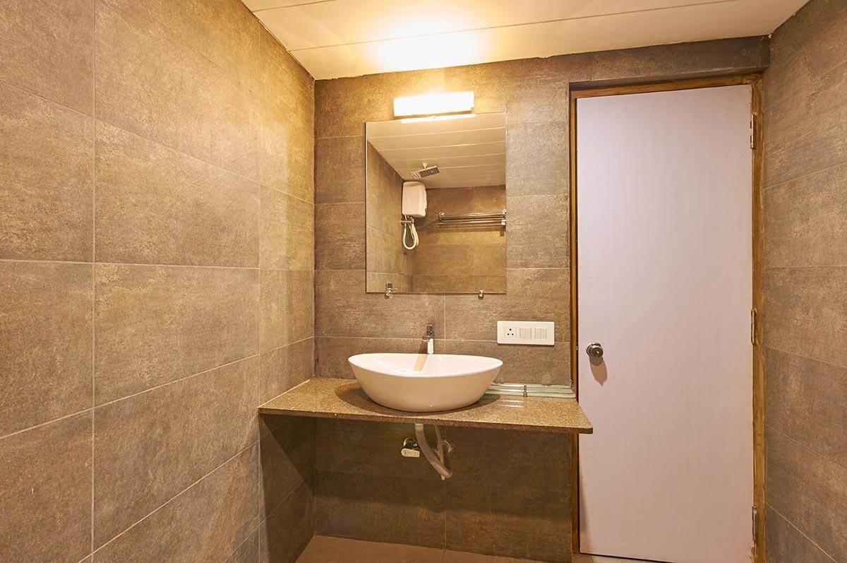 7 Wonders Hotel Gandhinagar Dış mekan fotoğraf