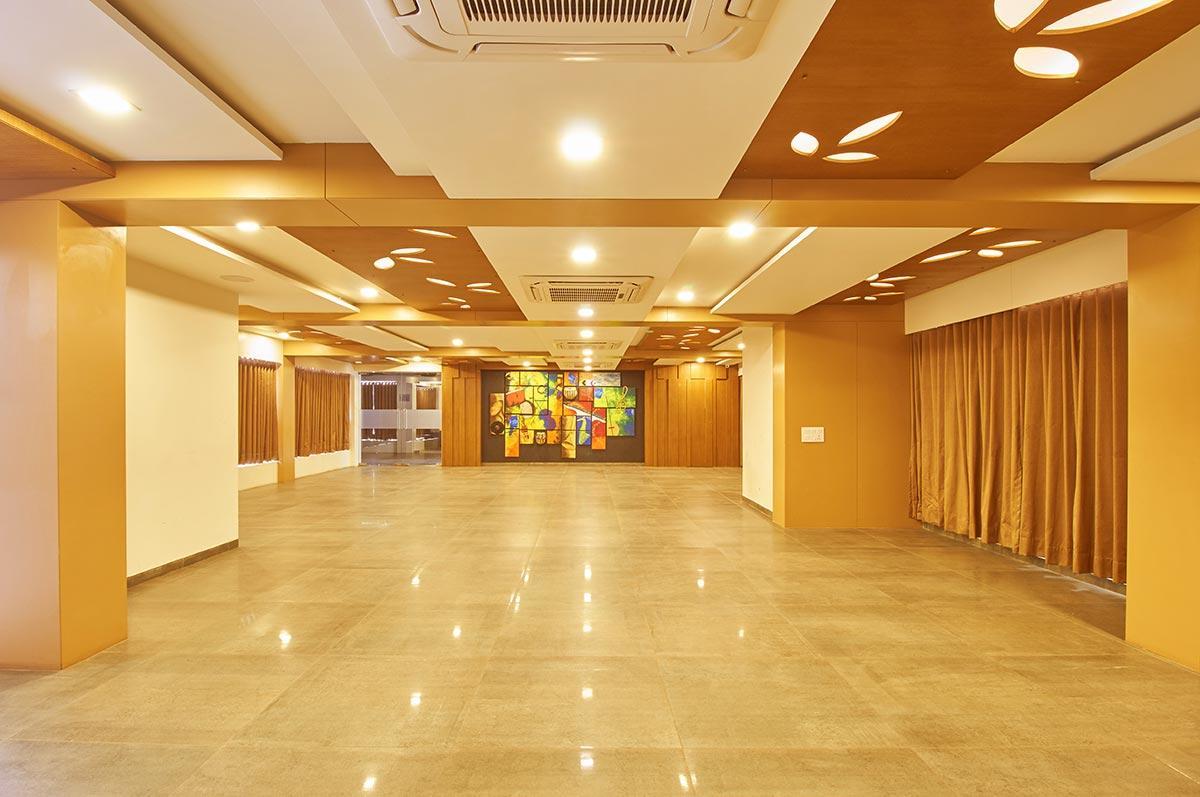 7 Wonders Hotel Gandhinagar Dış mekan fotoğraf