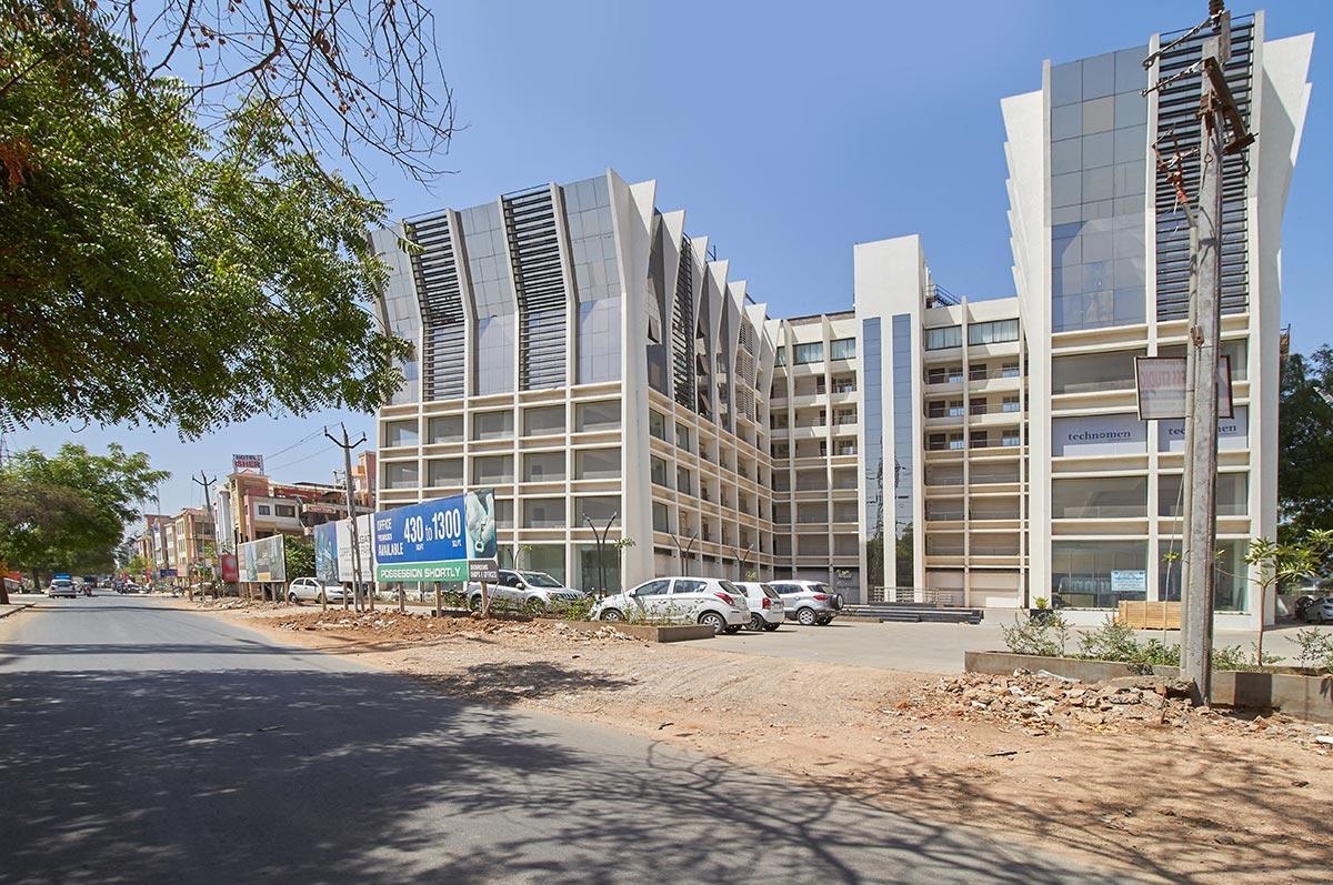 7 Wonders Hotel Gandhinagar Dış mekan fotoğraf