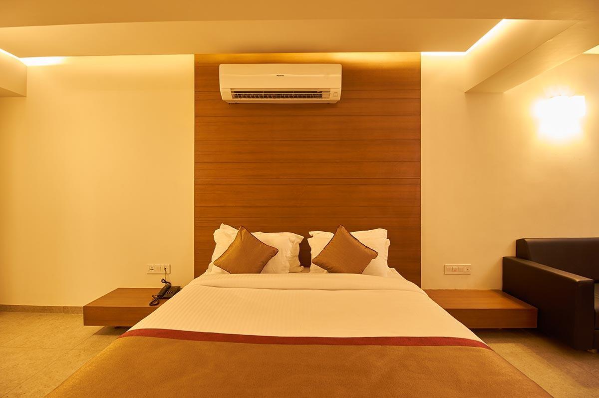 7 Wonders Hotel Gandhinagar Dış mekan fotoğraf